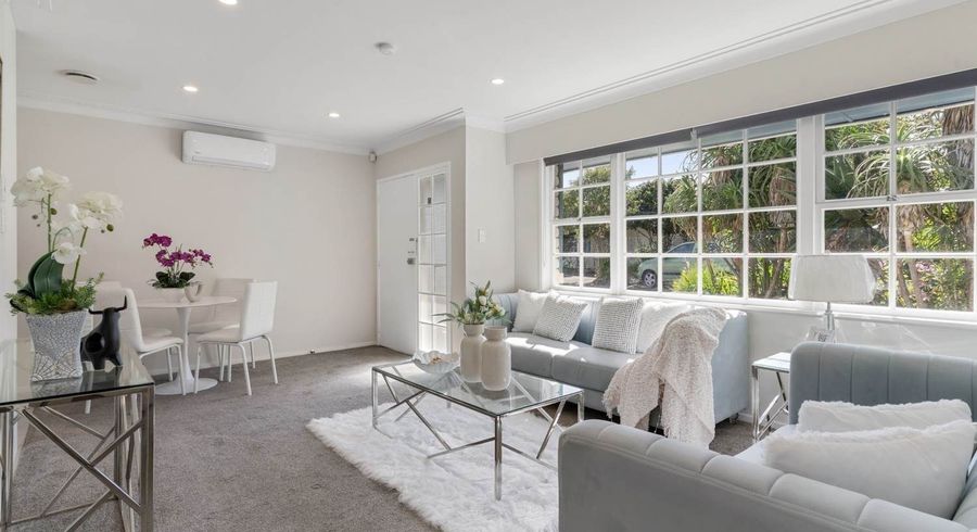  at 5/10 Alana Place, Mount Wellington, Auckland