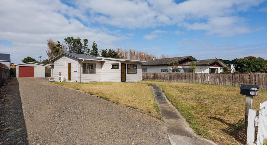  at 14 Cousins Avenue East, Foxton Beach, Horowhenua, Manawatu / Whanganui
