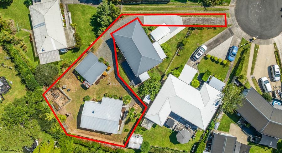  at 11a Gilpin Place, Beach Haven, North Shore City, Auckland