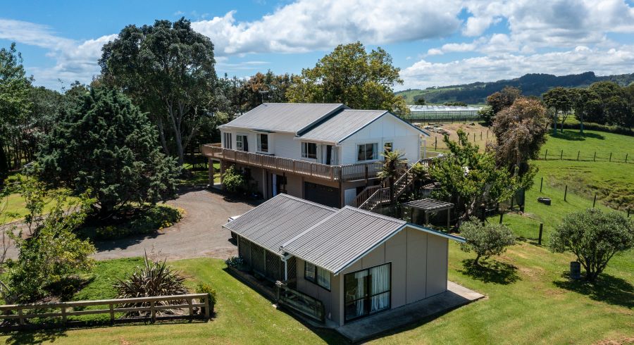  at 1616 State Highway 16, Helensville, Helensville
