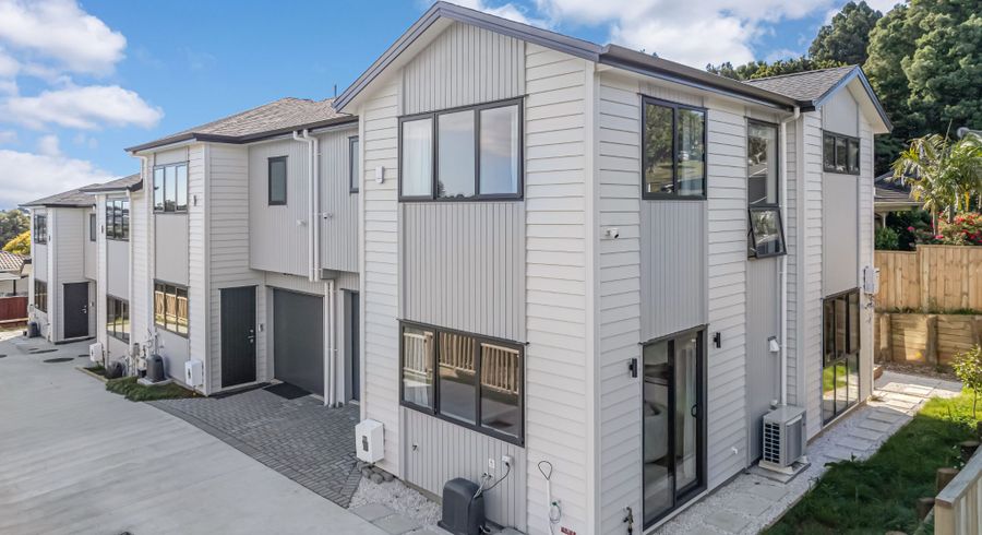  at 165A Everglade Drive, Totara Heights, Manukau City, Auckland