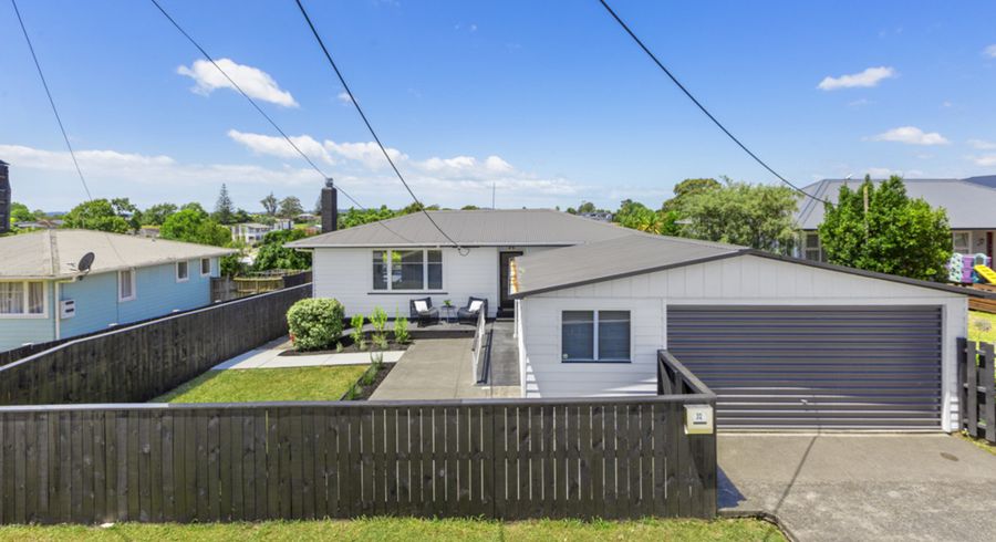  at 32 Neil Avenue, Te Atatu Peninsula, Auckland