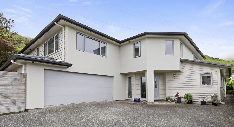  at 9 Yarnbrook Grove, Churton Park, Wellington