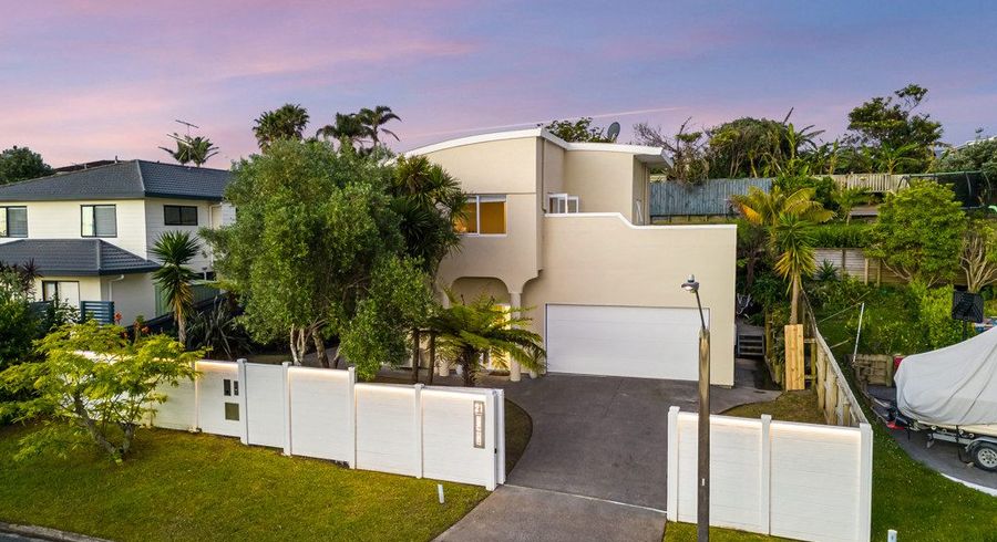  at 21 Donald Street, Stanmore Bay, Rodney, Auckland