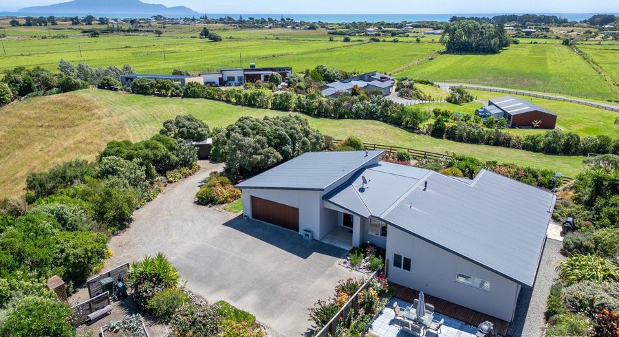  at 52 Harakeke Road, Te Horo