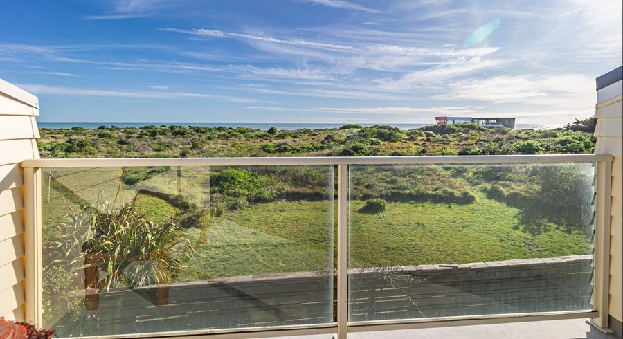  at 105 Rua Avenue, Waitarere Beach, Horowhenua, Manawatu / Whanganui