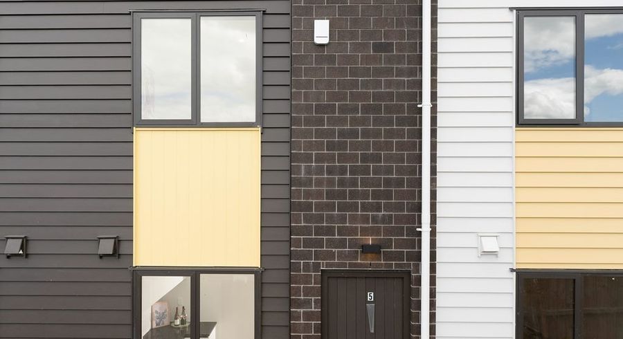  at 11/3226 Great North Road, New Lynn, Waitakere City, Auckland