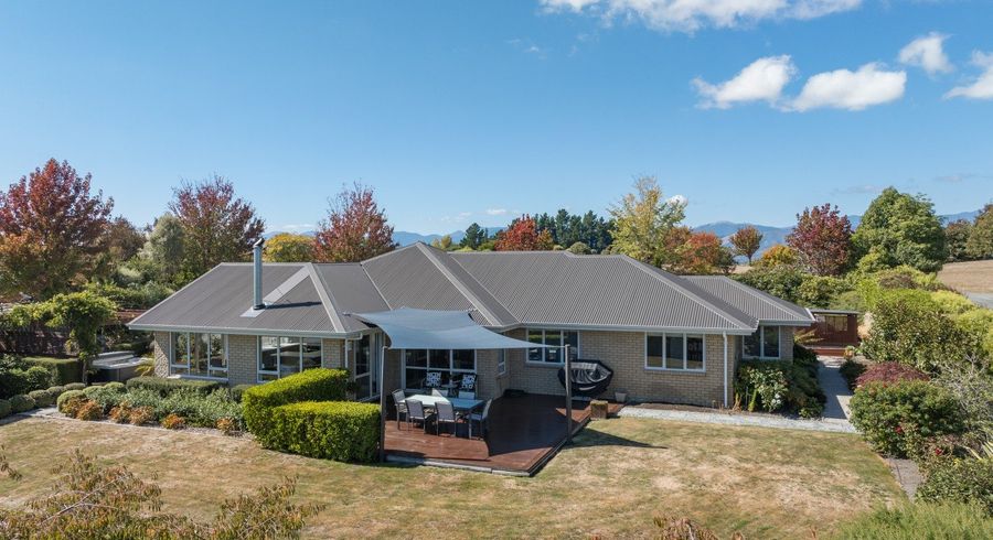  at 3 Bright Lane, Redwood Valley