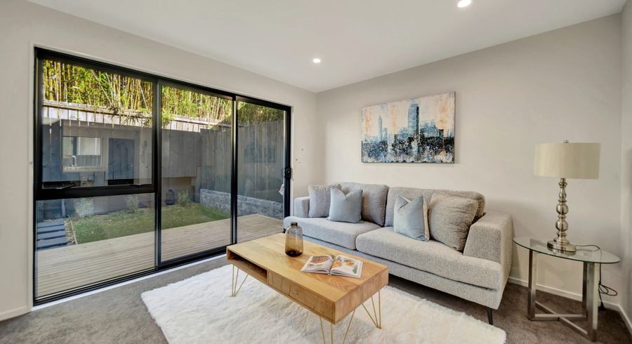  at 8/106 Triangle Road, Massey, Waitakere City, Auckland