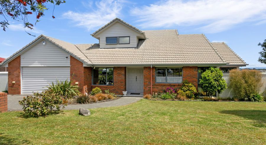  at 18 Sharples Place, Somerville, Auckland