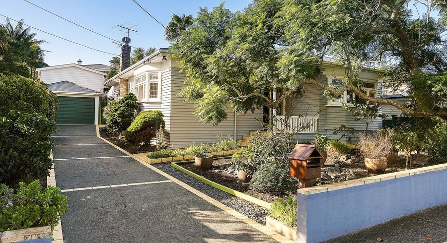  at 8 Watling Street, Mount Eden, Auckland City, Auckland