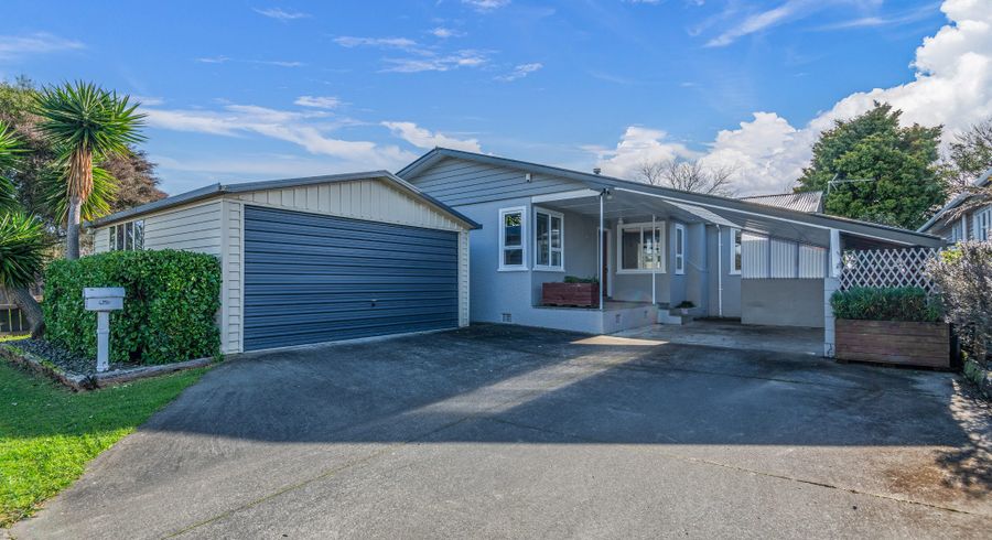  at 5 Ilford Place, Awapuni, Palmerston North