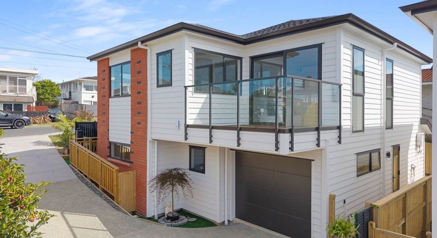  at 99 Sylvan Avenue, Northcote, North Shore City, Auckland