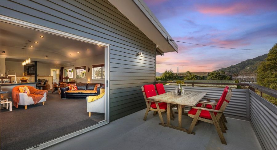  at 14 Beach Road, Waikawa, Marlborough, Marlborough