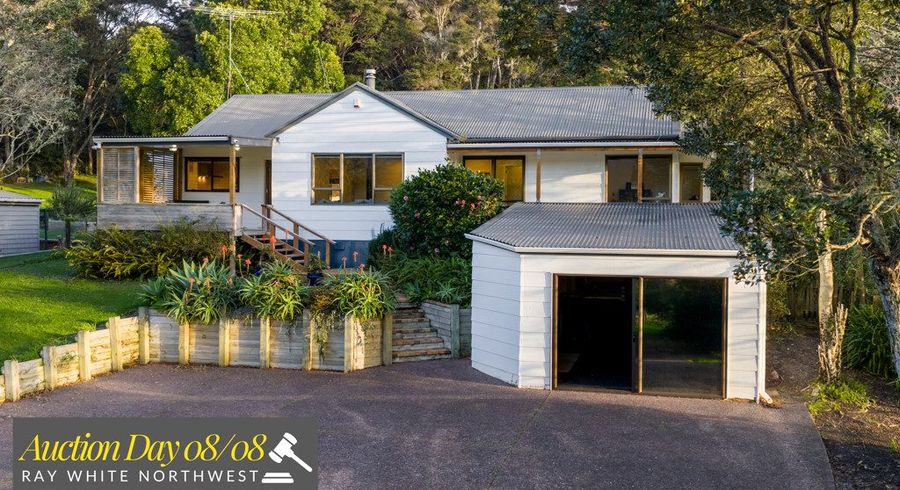  at 40 Mountain Road, Henderson Valley, Waitakere City, Auckland