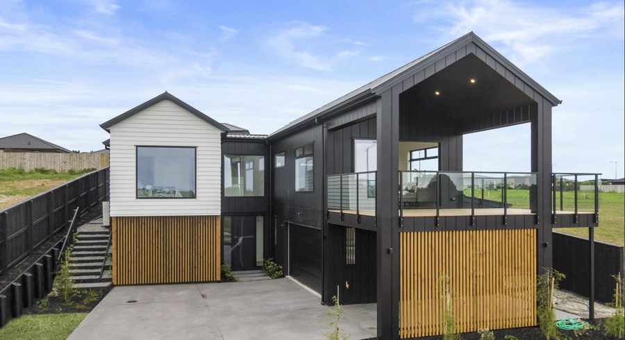  at 5 Nola Avenue, Glenbrook