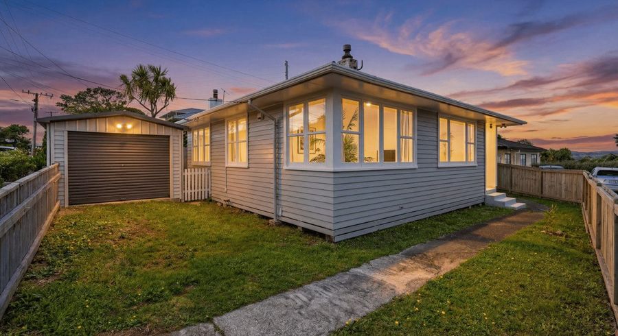  at 4 Balmain Street, Newlands, Wellington, Wellington