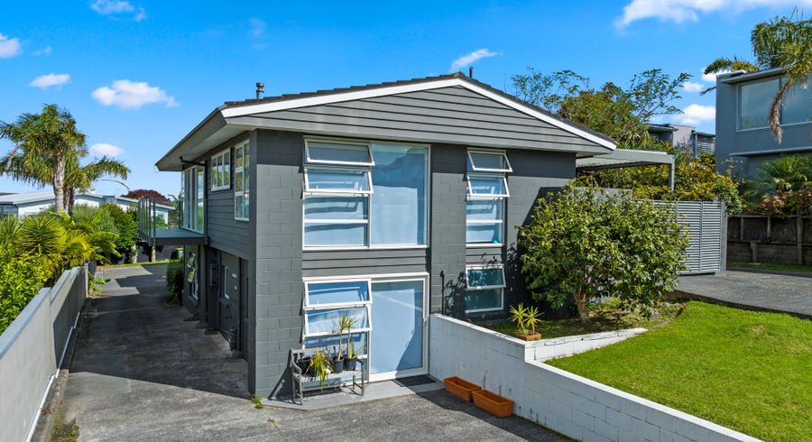  at 1/64 Seaview Road, Castor Bay, Auckland