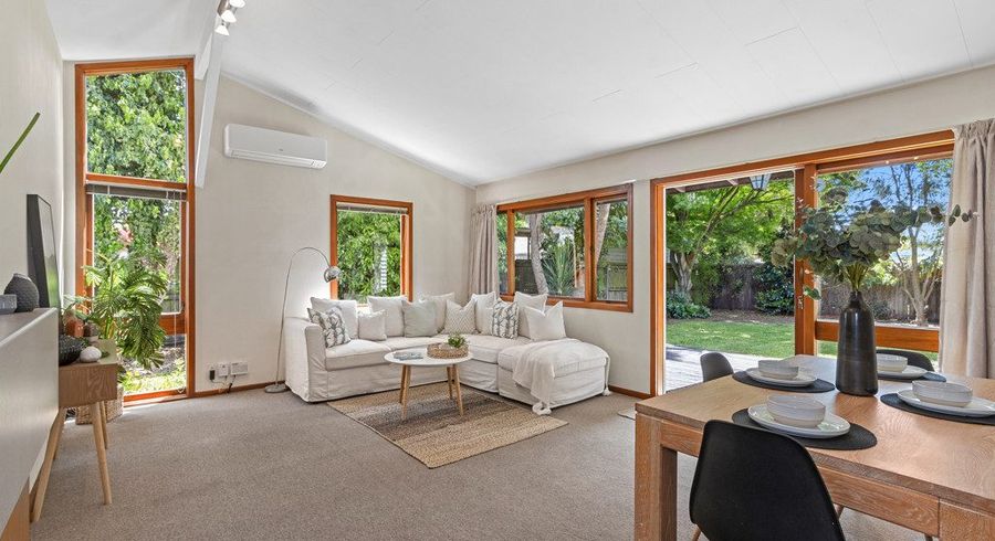  at 1/27 Colwyn Street, Bryndwr, Christchurch