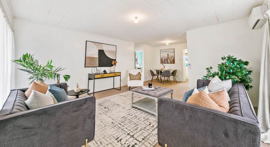  at 2/36 Blacklock Avenue, Henderson, Waitakere City, Auckland
