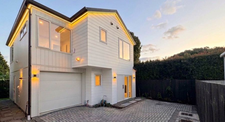  at 17E Muir Avenue, Mangere Bridge, Manukau City, Auckland