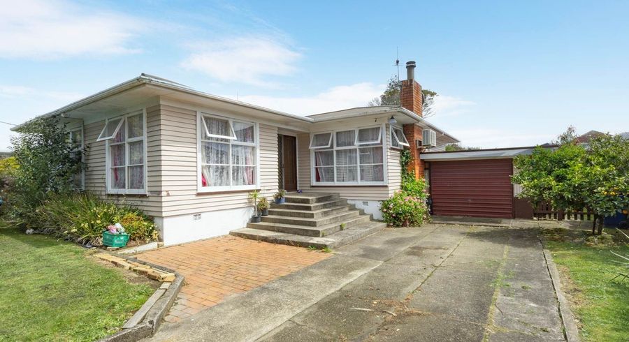  at 24 Vanguard Road, Kelston, Waitakere City, Auckland