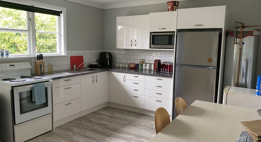  at 2/758 Fergusson Drive, Elderslea, Upper Hutt, Wellington