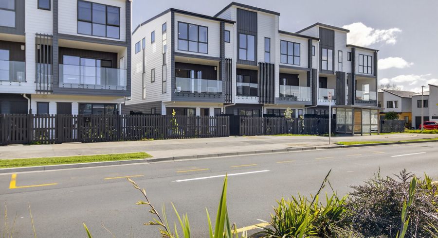  at 10  Scott Road, Hobsonville, Waitakere City, Auckland