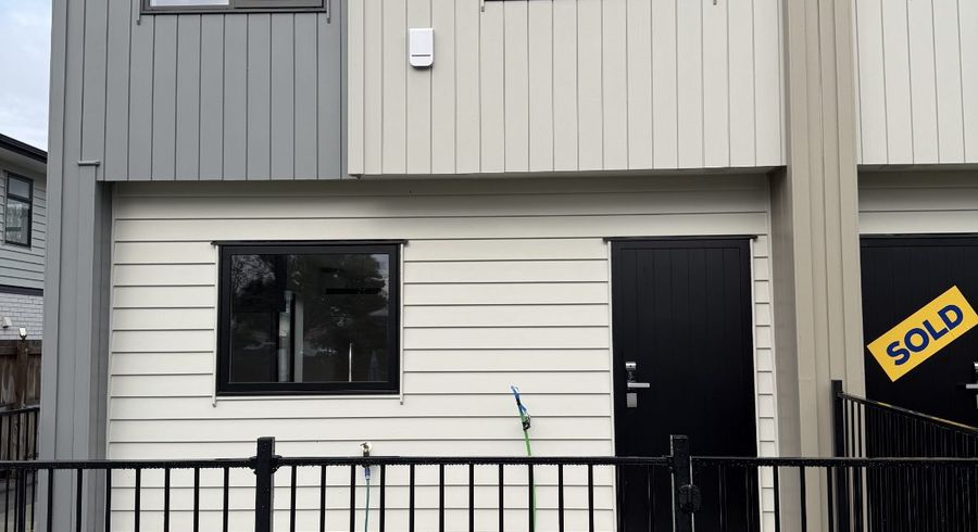  at 2/26 Alamein Road, Panmure, Auckland City, Auckland