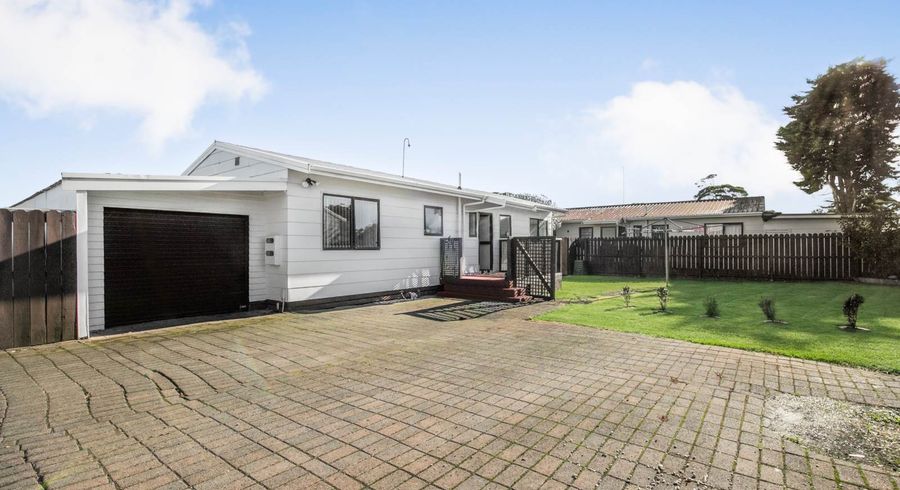  at 2/10 Trevor Hosken Drive, Wiri, Auckland