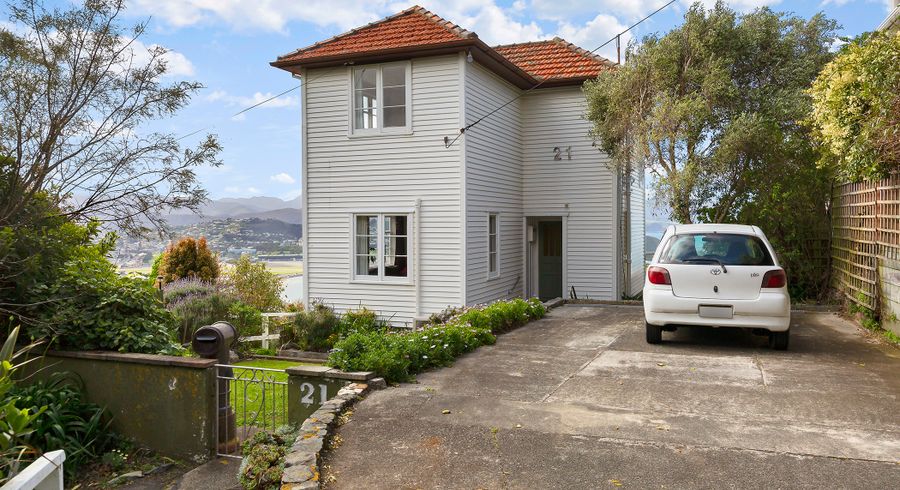  at 21 Dunedin Terrace, Melrose, Wellington