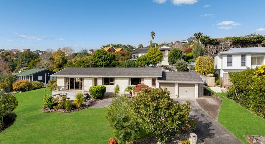  at 5 Montressor Place, Mellons Bay, Manukau City, Auckland