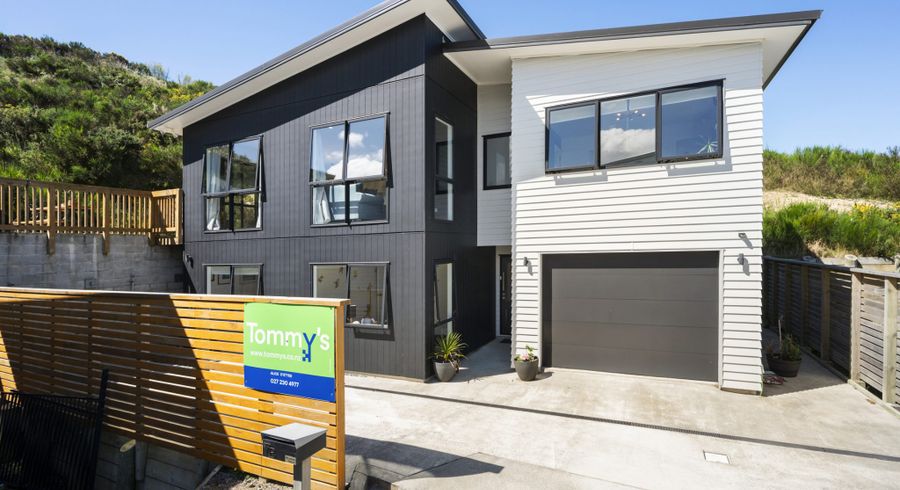  at 7B Grumman Lane, Newlands, Wellington