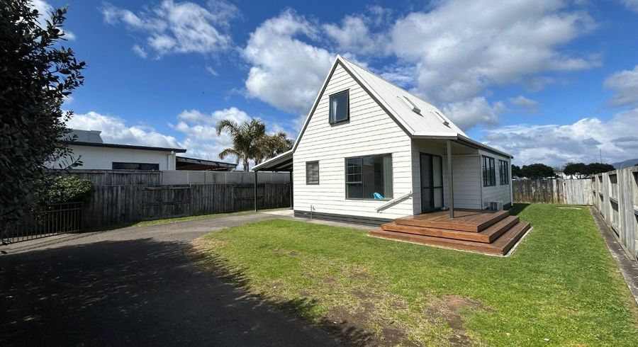  at 884B Papamoa Beach Road, Papamoa Beach, Tauranga, Bay Of Plenty