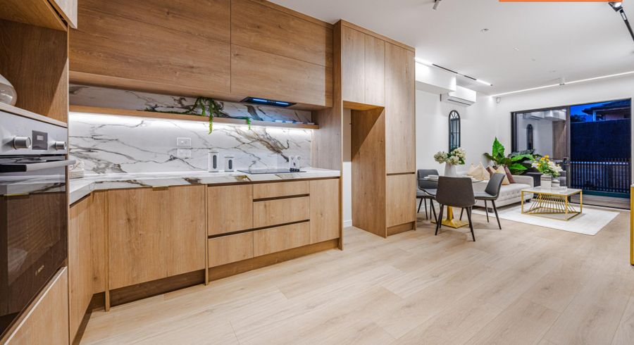  at Lot 2/9 Grande Vue Road, Papatoetoe, Manukau City, Auckland