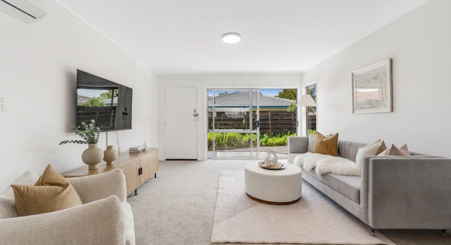  at 2/38 Ballater Place, Highland Park, Manukau City, Auckland