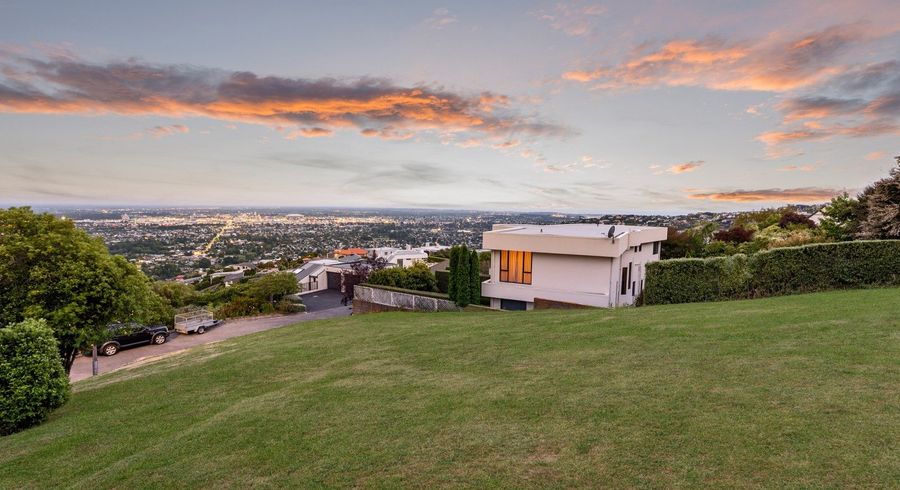  at 3 Derrynane Lane, Cashmere, Christchurch City, Canterbury