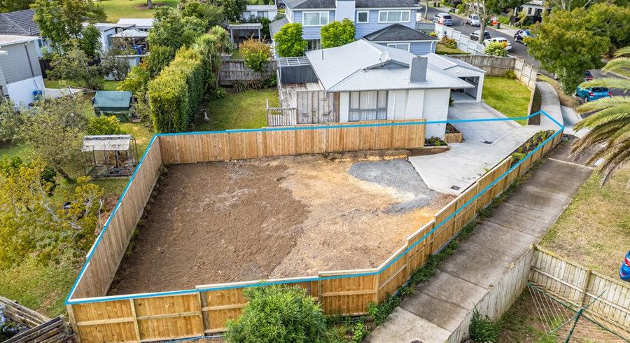  at 13A Edgar Pearce Place, Howick, Manukau City, Auckland