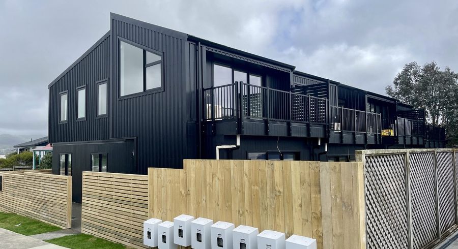  at 4/8 Clipper Street, Titahi Bay, Porirua, Wellington