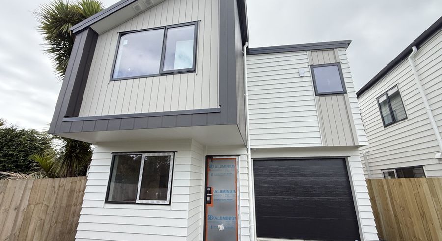  at 40B Normanton St, Glenfield, North Shore City, Auckland