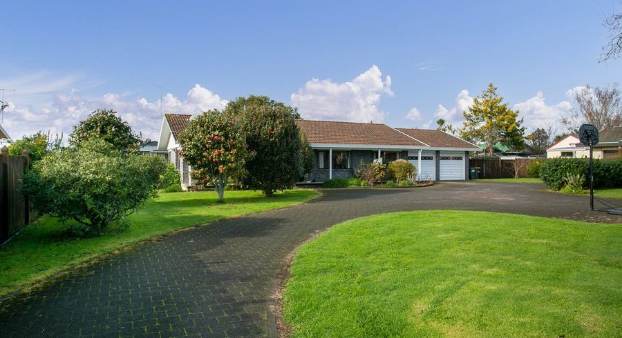  at 12 Conrad Place, Leamington, Cambridge