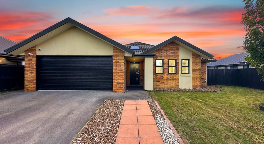  at 76 Kaniere Avenue, Hei Hei, Christchurch City, Canterbury