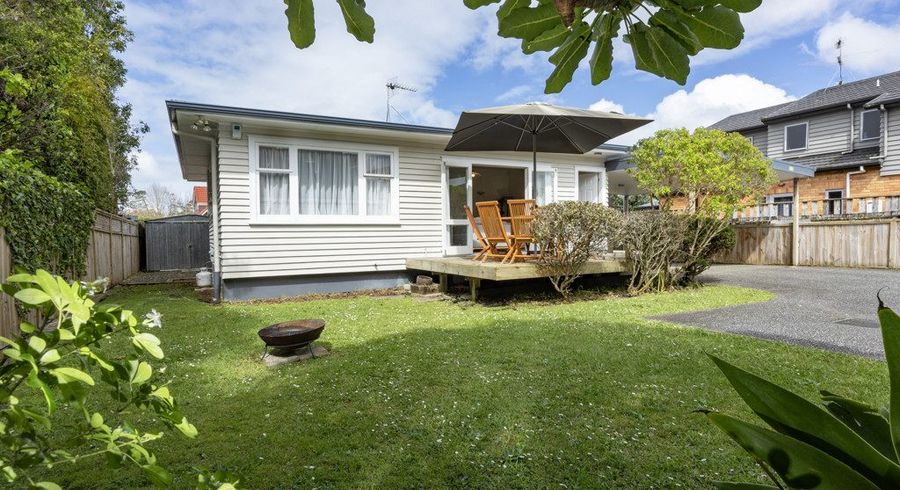  at 51E Denbigh Avenue, Mount Roskill, Auckland