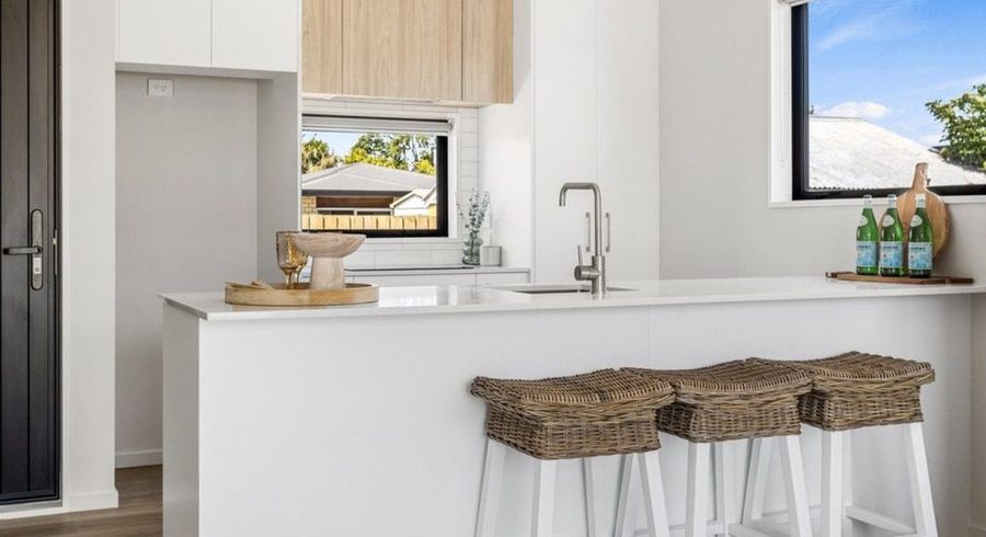  at 2/32 Hammersley Avenue, Shirley, Christchurch City, Canterbury
