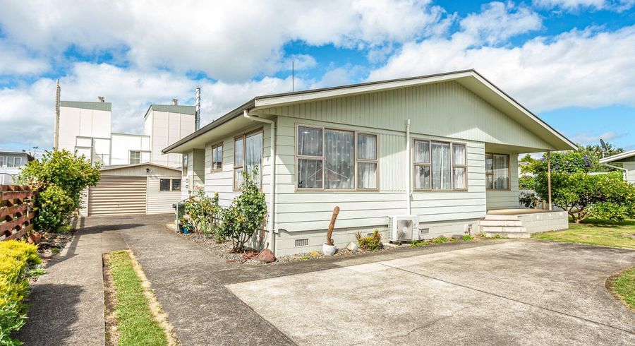  at 14 Saunders Place, Gonville, Whanganui, Manawatu / Whanganui