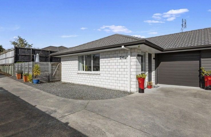  at 24 Benmore Crescent, Pyes Pa, Tauranga