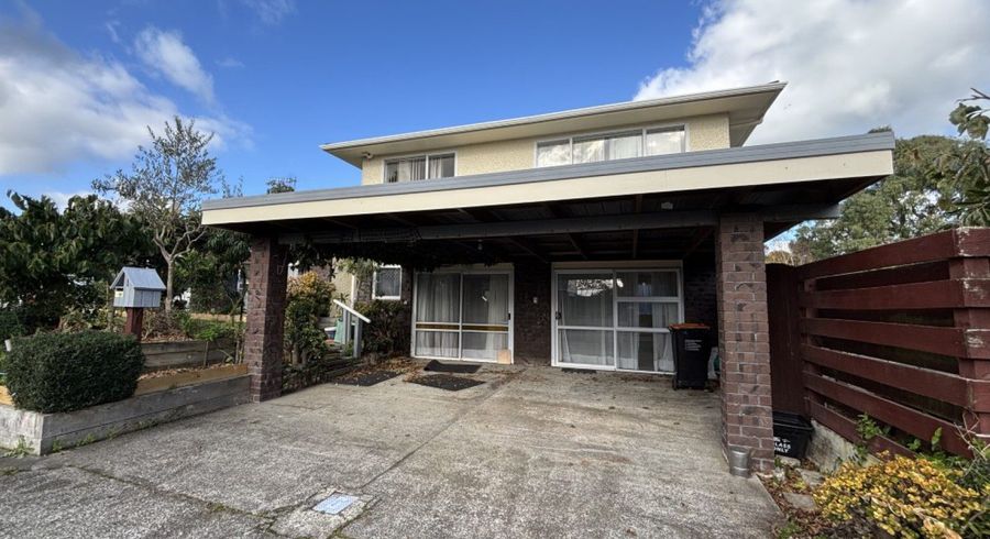  at 1 Guernsey Place, Fitzherbert, Palmerston North, Manawatu / Whanganui