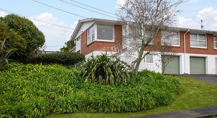  at 8 Currie Ave, Hillsborough, Auckland City, Auckland