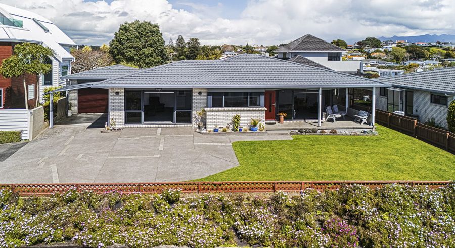  at 45D Paynters Avenue, Strandon, New Plymouth