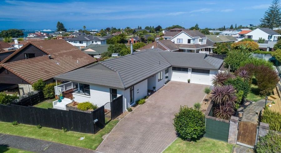  at 5 Cathray Place, Matua, Tauranga